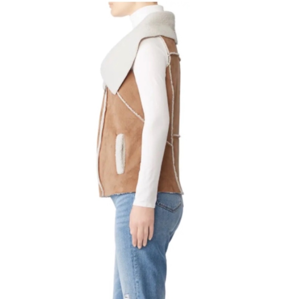 NWT CUPCAKES & CASHMERE Faux Fur Shearling Tan Vest Size Small - Picture 3 of 9